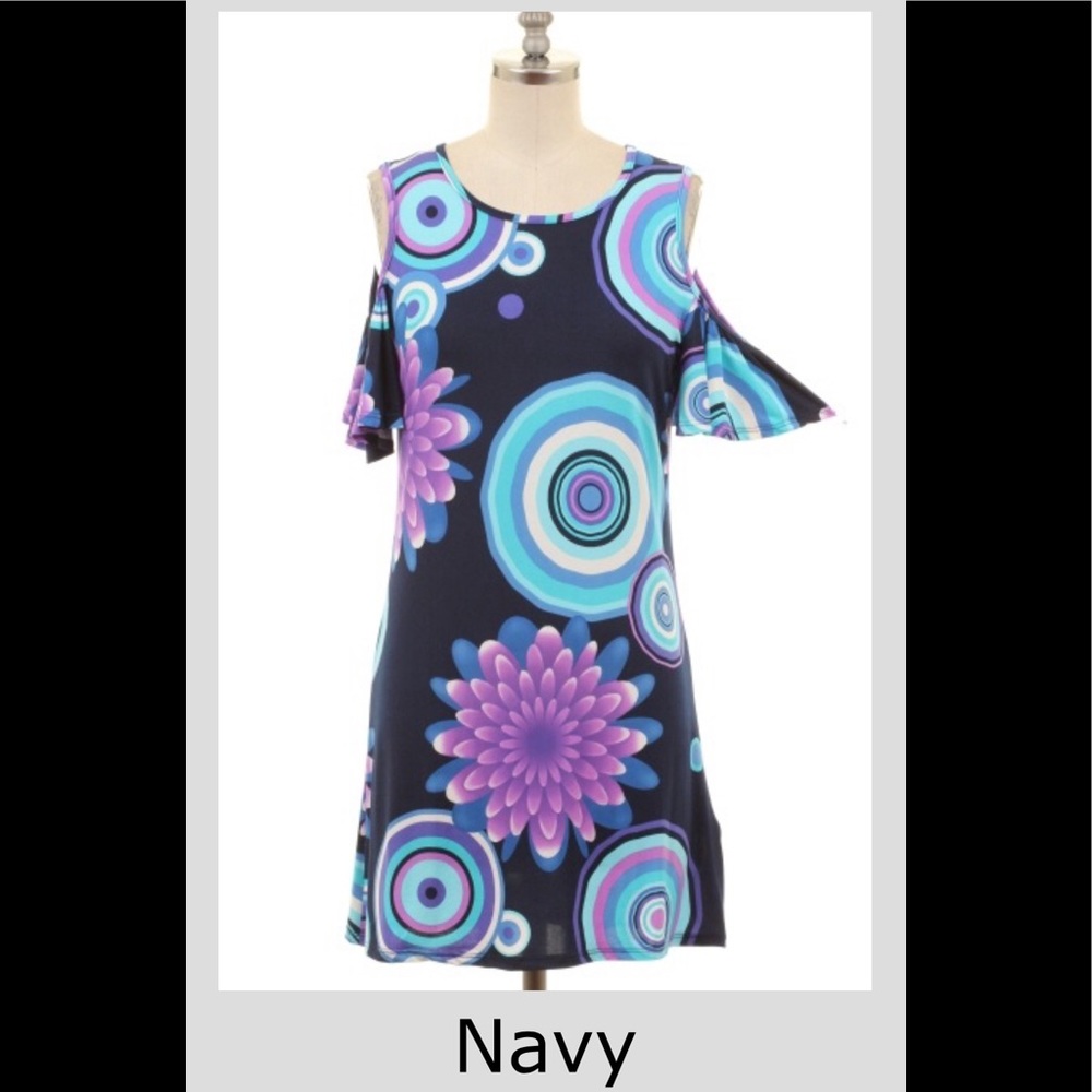 🆕💙open shoulder dress/navy unique print dress